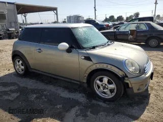 2008 MINI Hardtop with VIN WMWMF33518TT67232, listed as a Copart auction lot 59815525 with 91,572 mi miles and Clean title. Bid and sale history available at DreamBid. Image 4.