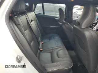 2015 Volvo V60 z VIN YV1902SS6F1228244, wystawiony jako Copart lot #43789925 z przebiegiem 69 835 mil mil oraz Szkoda całkowita • Salvage title. Historia ofert i sprzedaży dostępna na DreamBid. Obrazek 10.