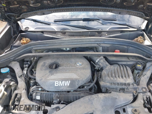 2016 BMW X1 xDrive28i with VIN WBXHT3Z3XG4A48557, listed as a IAAI auction lot 41387960 with 84,821 mi miles. Bid and sale history available at carsss.com. Image 10.