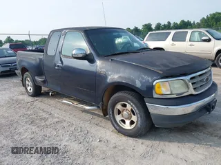 2000 Ford F-150 XL with VIN 2FTZX0722YCA70985, listed as a IAAI auction lot 42476412 with 171,033 mi miles and . Bid and sale history available at DreamBid. Image 1.
