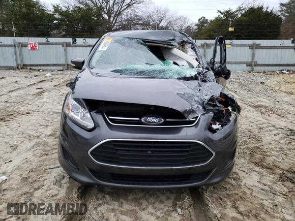 2017 Ford C-Max Energi SE with VIN 1FADP5EU5HL105056, listed as a Copart auction lot 40636914 with 0 mi miles and Salvage Title. Bid and sale history available at carsss.com. Image 5.