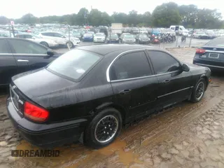 2002 Hyundai Sonata with VIN KMHWF25S32A536478, listed as a IAAI auction lot 40368380 with 80,952 mi miles. Bid and sale history available at carsss.com. Image 4.