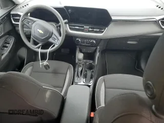 2024 Chevrolet TrailBlazer LT with VIN KL79MPS2XRB055699, listed as a Copart auction lot 43189814 with 796 mi miles and Salvage Title. Bid and sale history available at DreamBid. Image 8.