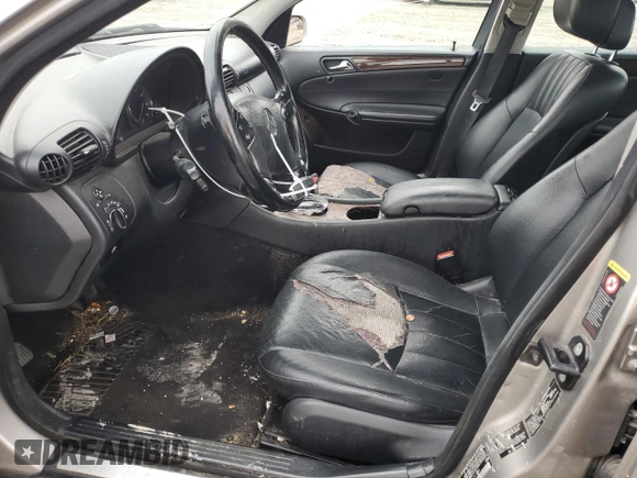 2006 Mercedes-Benz C 280 Luxury with VIN WDBRF54H06F741868, listed as a Copart auction lot 80679604 with 248,120 mi miles and Salvage Title. Bid and sale history available at DreamBid. Image 7.