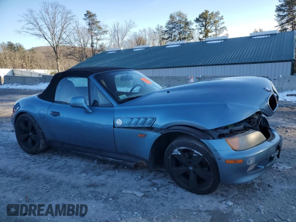 1998 BMW 3 Series 1.9L with VIN 4USCH7332WLD17058, listed as a Copart auction lot 43501705 with 184,965 mi miles and Clean Title. Bid and sale history available at carsss.com. Image 4.
