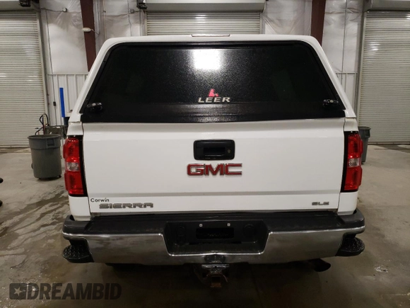 2016 GMC Sierra 2500HD SLE z VIN 1GT12SEG2GF272752, wystawiony jako Copart lot #79693704 z przebiegiem 200 684 mil mil oraz Szkoda całkowita • Salvage title. Historia ofert i sprzedaży dostępna na DreamBid. Obrazek 6.