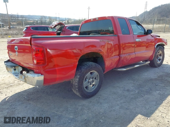 2006 Dodge Dakota SLT with VIN 1D7HW42K96S595733, listed as a IAAI auction lot 41775029 with Not Provided miles and . Bid and sale history available at carsss.com. Image 4.