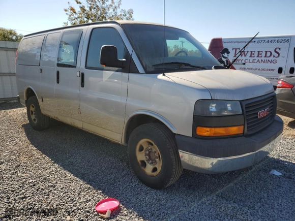 2007 GMC Savana Cargo Van with VIN 1GTGG25U171170258, listed as a Copart auction lot 76138614 with 113,364 mi miles and Clean Title. Bid and sale history available at carsss.com. Image 4.
