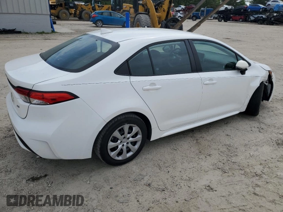 2021 Toyota Corolla LE with VIN 5YFEPMAE1MP206006, listed as a Copart auction lot 53228715 with 34,267 mi miles and Salvage Title. Bid and sale history available at DreamBid. Image 3.