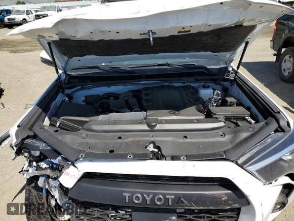 2024 Toyota 4Runner TRD Pro with VIN JTELU5JR7R6292957, listed as a Copart auction lot 56206205 with 9,814 mi miles and Salvage title. Bid and sale history available at DreamBid. Image 12.