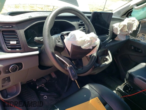 2022 Ford Transit Passenger XL with VIN 1FBAX9YG3NKA59727, listed as a Copart auction lot 57765794 with 21,845 mi miles and Salvage Title. Bid and sale history available at DreamBid. Image 8.