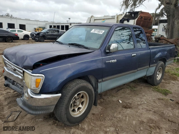 1997 Toyota T100 DX with VIN JT4TN12D7V0038238, listed as a Copart auction lot 79713824 with 233,756 mi miles and Salvage Title. Bid and sale history available at carsss.com. Image 1.