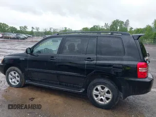 2003 Toyota Highlander z VIN JTEHF21A330145456, wystawiony jako IAAI lot #42314980 z przebiegiem 223 200 mil mil oraz . Historia ofert i sprzedaży dostępna na DreamBid. Obrazek 14.