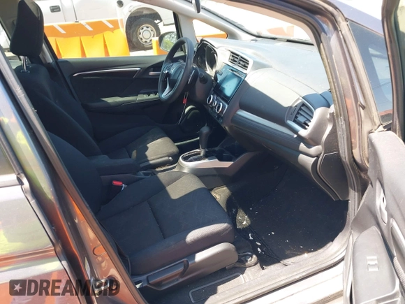 2015 Honda Fit EX-L with VIN 3HGGK5H88FM729435, listed as a IAAI auction lot 41998376 with 130,723 mi miles. Bid and sale history available at carsss.com. Image 5.