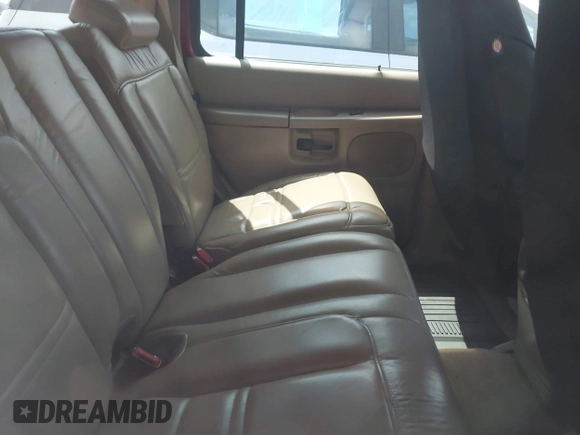 2000 Ford Explorer XLT с VIN 1FMZU63E1YZA28642, выставлен на аукционе IAAI как лот 42662798 с пробегом 306 329 миль миль и . История ставок и продаж доступна на DreamBid. Изображение 8.