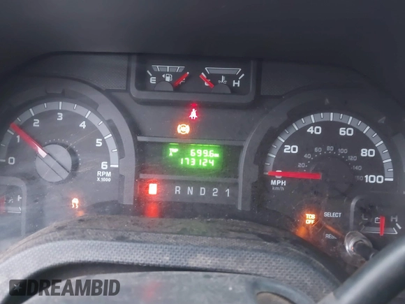 2013 Ford Econoline Cargo Commercial with VIN 1FTNE2EL6DDB01466, listed as a IAAI auction lot 41172240 with 173,124 mi miles and . Bid and sale history available at DreamBid. Image 7.