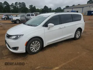 2017 Chrysler Pacifica Touring L z VIN 2C4RC1BG3HR729545, wystawiony jako Copart lot #55757765 z przebiegiem 73 930 mil mil oraz Szkoda całkowita • Salvage title. Historia ofert i sprzedaży dostępna na DreamBid. Obrazek 1.