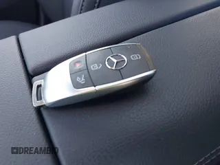 2025 Mercedes-Benz GLS 450 with VIN 4JGFF5KEXSB308035, listed as a IAAI auction lot 41814613 with 1,985 mi miles and . Bid and sale history available at DreamBid. Image 11.