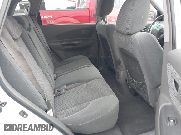 2006 Hyundai Tucson GLS with VIN KM8JN12D66U320996, listed as a IAAI auction lot 41684092 with 227,145 mi miles. Bid and sale history available at carsss.com. Image 8.