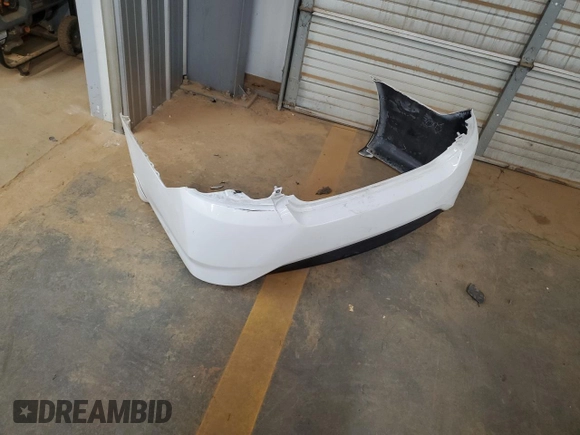 2016 Nissan Versa SV z VIN 3N1CN7AP3GL916917, wystawiony jako Copart lot #55994285 z przebiegiem Nie podano mil oraz Szkoda całkowita • Salvage title. Historia ofert i sprzedaży dostępna na DreamBid. Obrazek 12.