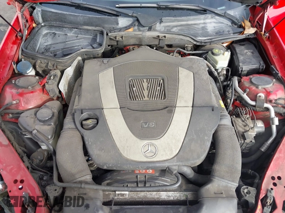 2008 Mercedes-Benz SLK-Class 3.0L with VIN WDBWK54F58F177151, listed as a IAAI auction lot 41516954 with 201,431 mi miles. Bid and sale history available at carsss.com. Image 10.