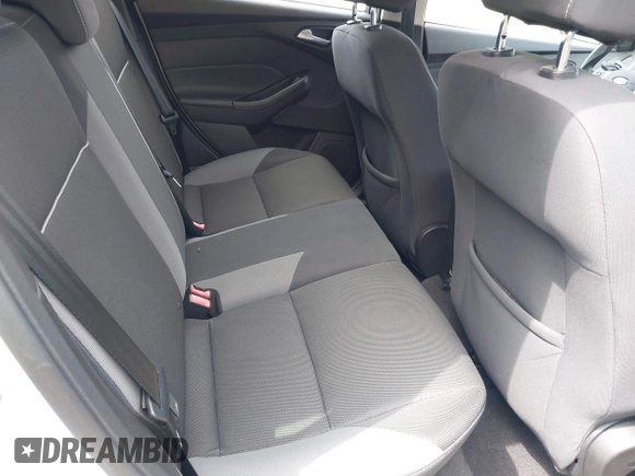 2014 Ford Focus SE with VIN 1FADP3K28EL291260, listed as a IAAI auction lot 42029753 with 98,686 mi miles. Bid and sale history available at carsss.com. Image 8.