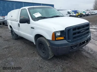2007 Ford Super Duty F-350 SRW XL with VIN 1FTSF30577EB47840, listed as a IAAI auction lot 41940219 with 1 mi miles. Bid and sale history available at carsss.com. Image 1.