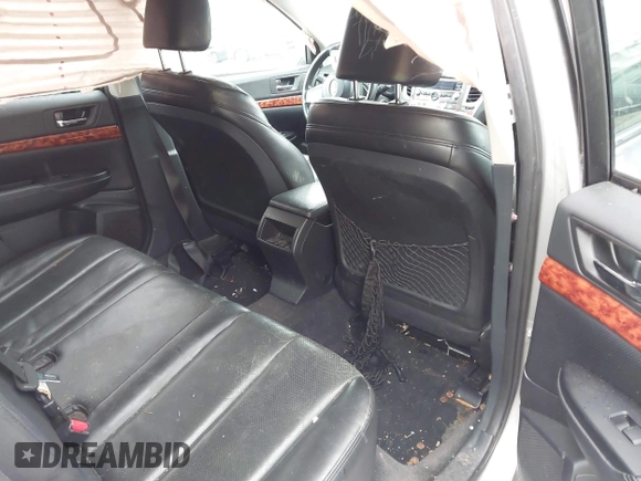 2010 Subaru Outback Limited z VIN 4S4BRCJCXA3340678, wystawiony jako IAAI lot #41558411 z przebiegiem Nie podano mil oraz . Historia ofert i sprzedaży dostępna na DreamBid. Obrazek 8.