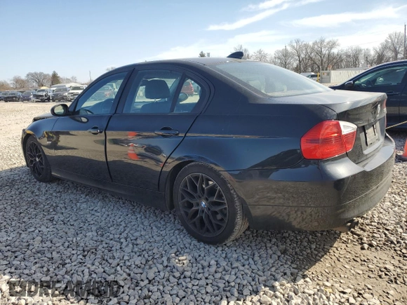 2007 BMW 3 Series 328i with VIN WBAVC53547FZ70794, listed as a Copart auction lot 47402045 with 201,797 mi miles and Salvage Title. Bid and sale history available at carsss.com. Image 2.