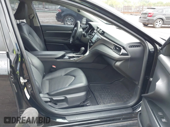 2019 Toyota Camry LE z VIN 4T1B11HK0KU739121, wystawiony jako IAAI lot #42372066 z przebiegiem 95 576 mil mil oraz . Historia ofert i sprzedaży dostępna na DreamBid. Obrazek 5.