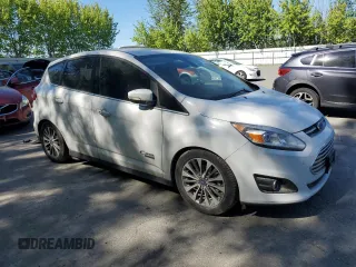 2017 Ford C-Max Titanium с VIN 1FADP5FU8HL108063, выставлен на аукционе Copart как лот 58739195 с пробегом Не указан миль и Чистый • Clean title. История ставок и продаж доступна на DreamBid. Изображение 4.