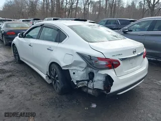 2018 Nissan Altima 2.5 SV with VIN 1N4AL3AP5JC170904, listed as a IAAI auction lot 41621502 with 115,674 mi miles. Bid and sale history available at carsss.com. Image 6.