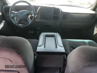 2005 Chevrolet Silverado 1500 LS z VIN 2GCEC13TX51291255, wystawiony jako Copart lot #54575475 z przebiegiem 120 145 mil mil oraz Szkoda całkowita • Salvage title. Historia ofert i sprzedaży dostępna na DreamBid. Obrazek 8.