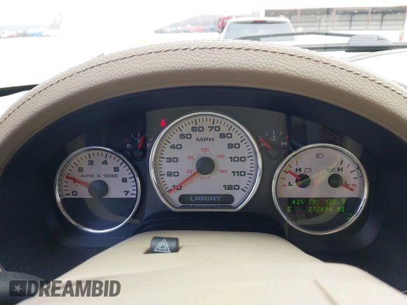 2004 Ford F-150 XLT with VIN 1FTPW14544KC72635, listed as a IAAI auction lot 42016190 with 212,694 mi miles. Bid and sale history available at carsss.com. Image 7.