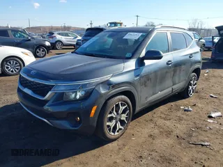2021 Kia Seltos EX with VIN KNDERCAA6M7168713, listed as a IAAI auction lot 41671364 with 48,678 mi miles. Bid and sale history available at carsss.com. Image 2.