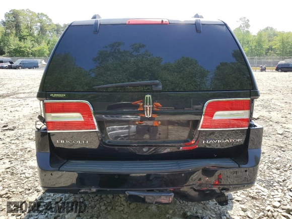 2014 Lincoln Navigator z VIN 5LMJJ2J58EEL00184, wystawiony jako Copart lot #54724025 z przebiegiem 200 772 mil mil oraz Szkoda całkowita • Salvage title. Historia ofert i sprzedaży dostępna na DreamBid. Obrazek 6.