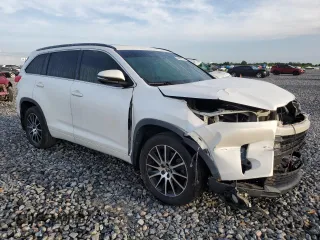 2018 Toyota Highlander SE with VIN 5TDJZRFH9JS823259, listed as a Copart auction lot 64882735 with 97,401 mi miles and Salvage title. Bid and sale history available at DreamBid. Image 4.