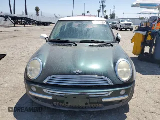 2002 MINI Hardtop with VIN WMWRC33442TC35176, listed as a Copart auction lot 65486135 with 58,504 mi miles and Clean title. Bid and sale history available at DreamBid. Image 5.