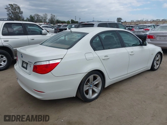 2009 BMW 5 Series 528i with VIN WBANU53529C121927, listed as a IAAI auction lot 42063066 with 195,322 mi miles and . Bid and sale history available at carsss.com. Image 4.