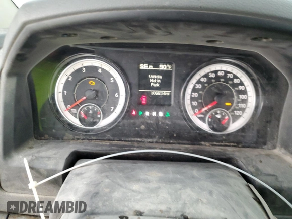 2018 Ram 2500 Tradesman z VIN 3C6UR5HJ0JG279228, wystawiony jako Copart lot #65447575 z przebiegiem 106 614 mil mil oraz Czysty tytuł • Clean title. Historia ofert i sprzedaży dostępna na DreamBid. Obrazek 9.