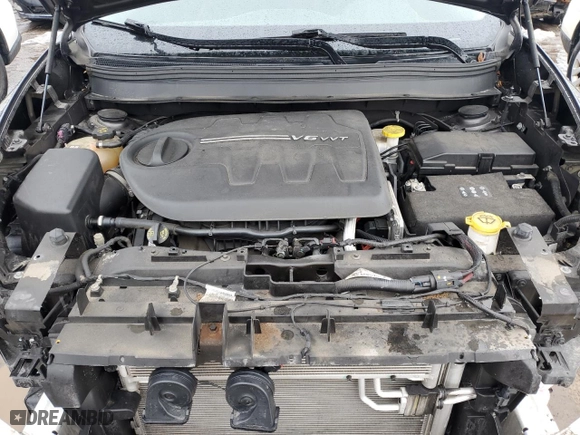 2018 Jeep Cherokee Latitude with VIN 1C4PJMCXXJD585224, listed as a Copart auction lot 47482395 with 96,966 mi miles and Clean Title. Bid and sale history available at carsss.com. Image 12.