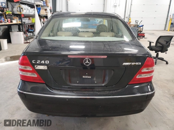 2002 Mercedes-Benz C 230/260/280/320 with VIN WDBRF61J42F268306, listed as a Copart auction lot 87206814 with 176,181 mi miles and Clean Title. Bid and sale history available at DreamBid. Image 6.