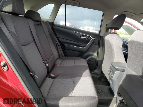 2022 Toyota RAV4 XLE with VIN JTMW1RFV6ND093623, listed as a Copart auction lot 43288075 with 11,301 mi miles and Salvage Title. Bid and sale history available at carsss.com. Image 11.