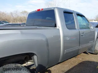 2013 Chevrolet Silverado 1500 LT with VIN 1GCRCSE06DZ274985, listed as a IAAI auction lot 41824879 with 64,721 mi miles. Bid and sale history available at carsss.com. Image 13.