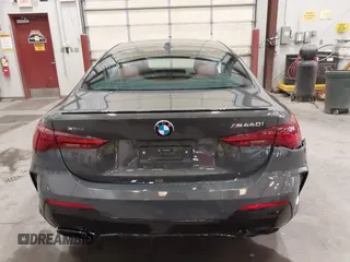 2025 BMW 4 Series M440i xDrive with VIN WBA83DA00SCT09661, listed as a IAAI auction lot 42591731 with 3,923 mi miles and . Bid and sale history available at DreamBid. Image 16.