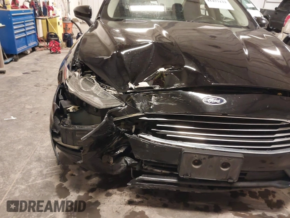 2019 Ford Fusion SE with VIN 3FA6P0HD5KR284103, listed as a IAAI auction lot 41477133 with 90,722 mi miles and . Bid and sale history available at carsss.com. Image 6.