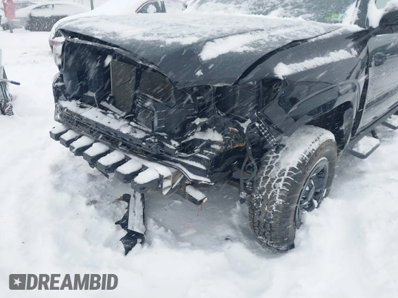 2018 Toyota Tacoma SR with VIN 3TMCZ5AN6JM182800, listed as a IAAI auction lot 41524950 with 63,838 mi miles and . Bid and sale history available at DreamBid. Image 6.
