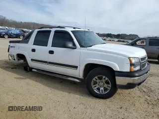 2005 Chevrolet Avalanche Z71 with VIN 3GNEK12ZX5G252768, listed as a Copart auction lot 43076865 with 181,213 mi miles and Clean title. Bid and sale history available at DreamBid. Image 4.