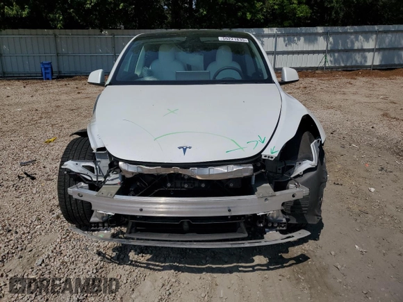 2022 Tesla Model Y Long Range z VIN 7SAYGDEE1NF354633, wystawiony jako Copart lot #55221835 z przebiegiem 53 821 mil mil oraz Szkoda całkowita • Salvage title. Historia ofert i sprzedaży dostępna na DreamBid. Obrazek 5.