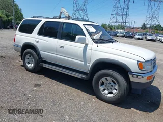 1998 Toyota 4Runner SR5 z VIN JT3HN86R2W0140234, wystawiony jako IAAI lot #42413268 z przebiegiem 187 772 mil mil oraz . Historia ofert i sprzedaży dostępna na DreamBid. Obrazek 1.